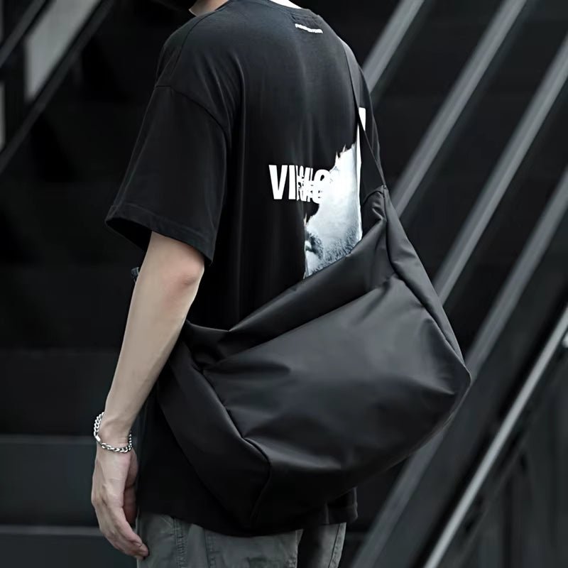 Fashion Customized Messenger Bag for Men Design Outdoor Sport Shoulder Sling Waterproof Men'S Crossbody Bag - MCROONS.COM