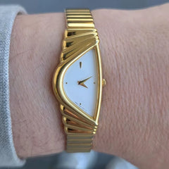 Luxury Vintage 16Mm Quartz Wristwatch Half Moon Asymmetrical Gold Tone White Glass Square Alloy Leather Strap Antique Business