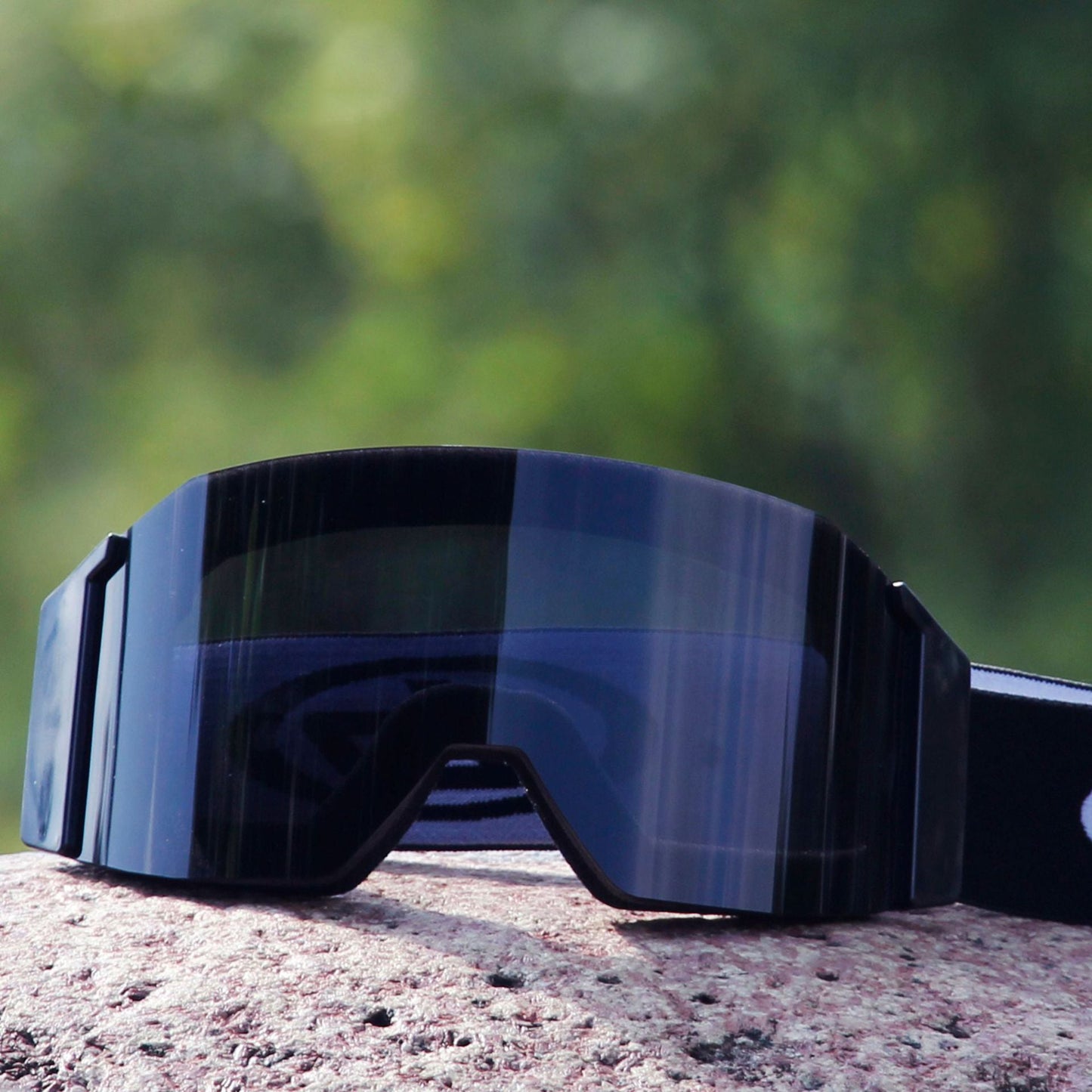 ME - SMT - 112 - MCROONS.COM