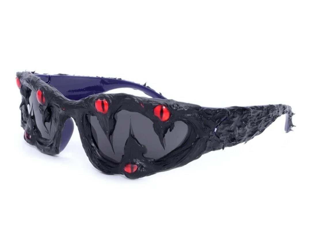 ME - YGG - 121 - MCROONS.COM