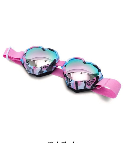 ME - YGG - 143 - MCROONS.COM