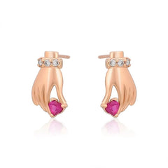 Xuping Jewelry New Popular Personality Design Hand Diamond 18K Gold Luxury Unique Style Earrings